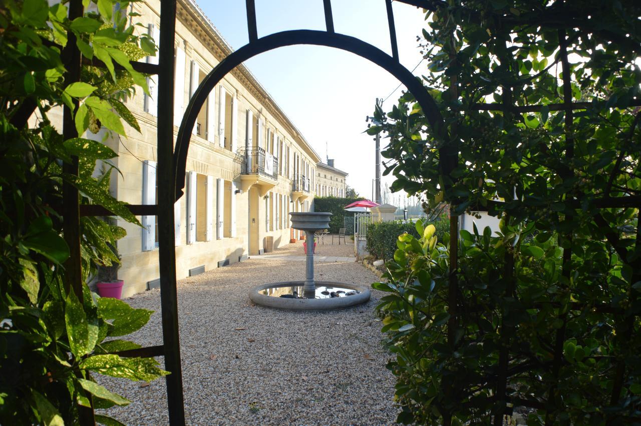 Hôtel Spa Restaurant l'Epicurial Saint-Pey-de-Castets Exterior foto